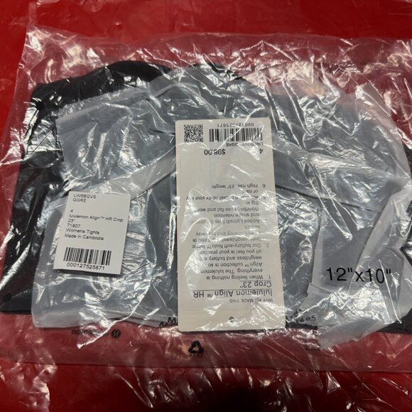 BNWT Lululemon Align High-Rise Crop 23" Graphite Grey, size 4 - Picture 3 of 5